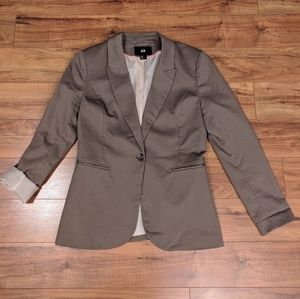 [8] H&M Brown Blazer